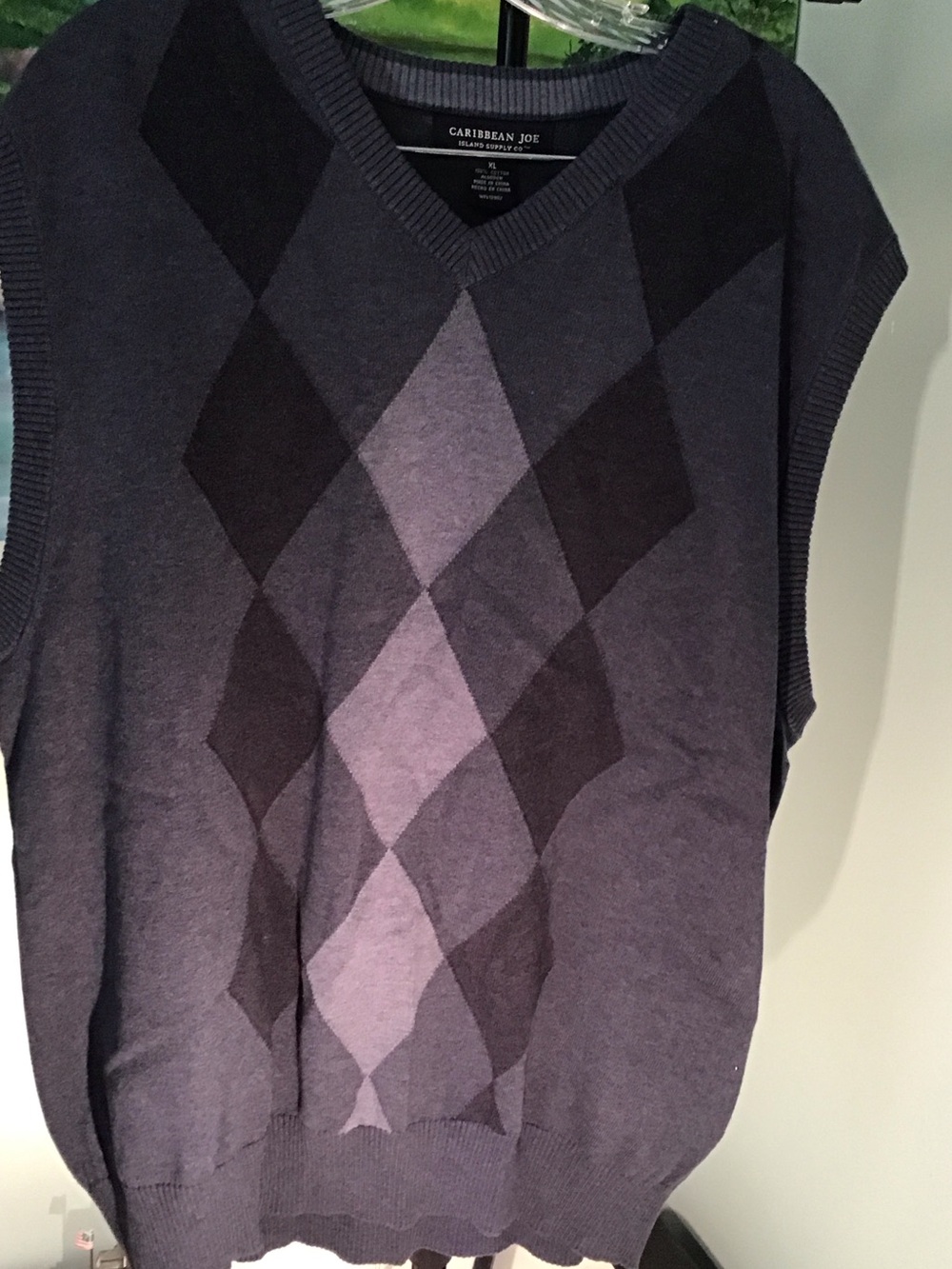 Caribbean Joe Men's Dark Navy & Charcoal Argyle V-Neck Sweater Vest
